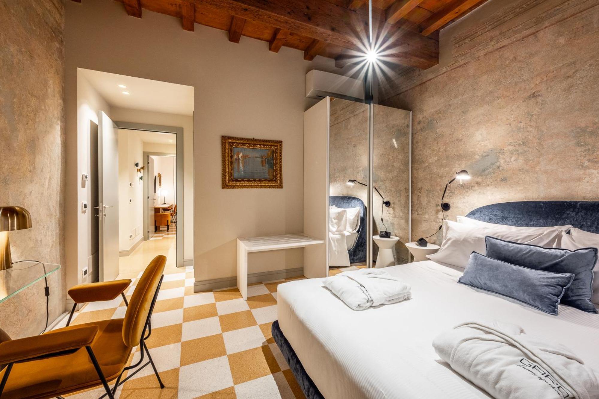 Palazzo Scappi Gardi Luxury Apartment